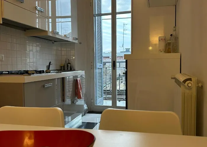 Ampio Bilocale Sui Navigli *